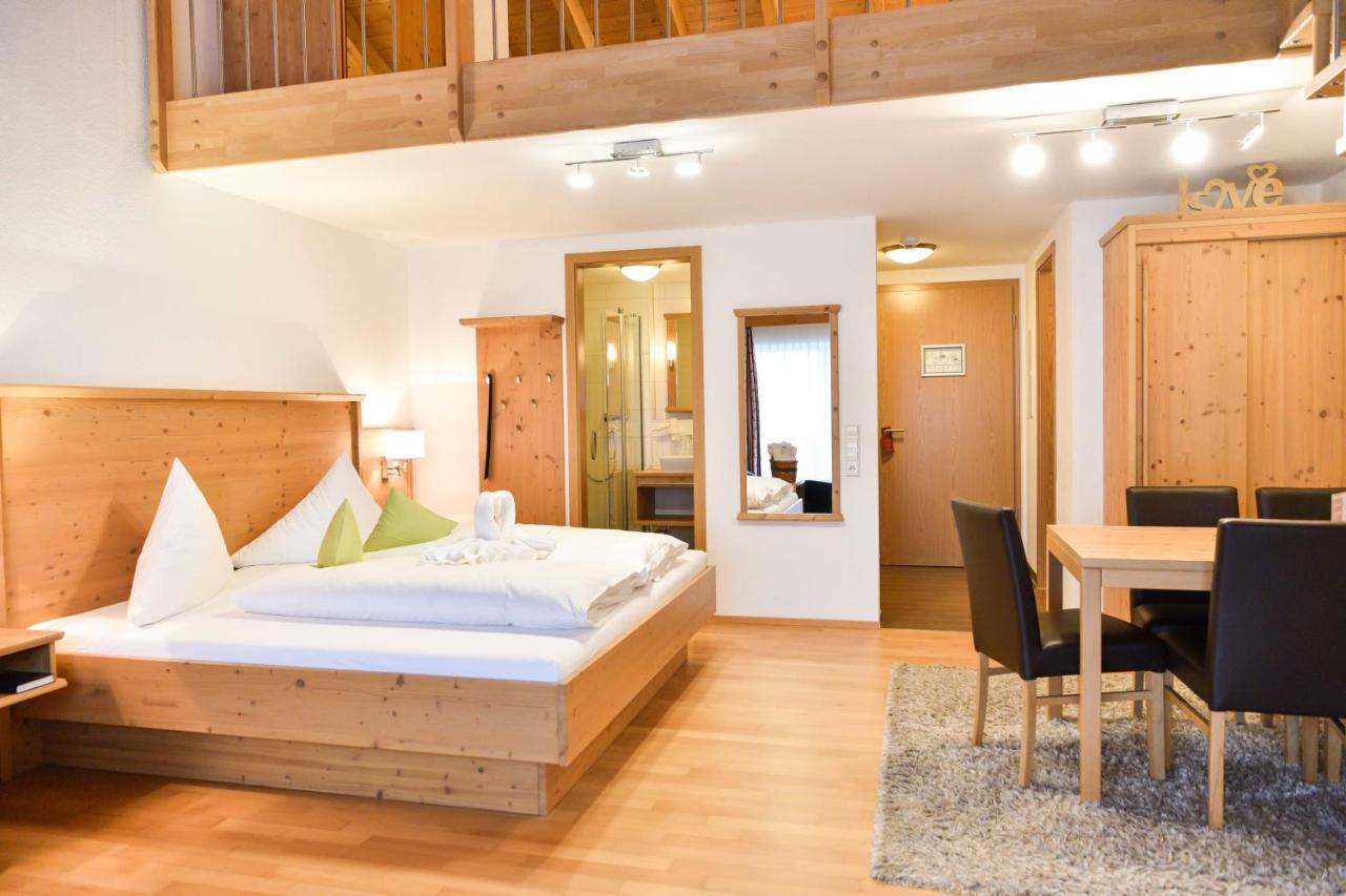 Burg Hotel Feldberg 펠트베르크 외부 사진